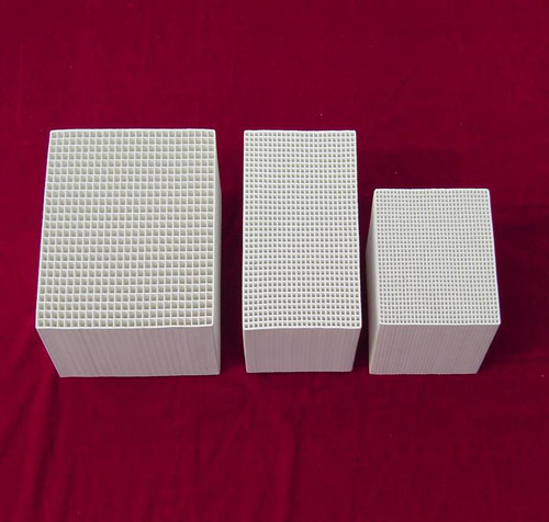 Industrial ceramic honeycomb